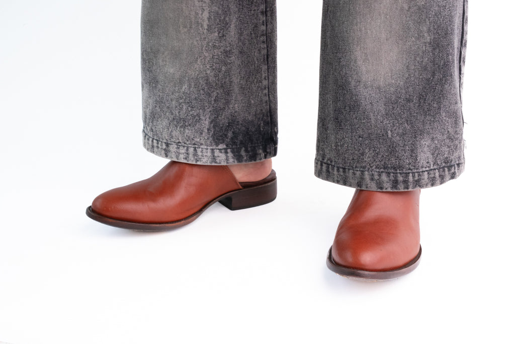 Palenque: Burgundy Leather Mules