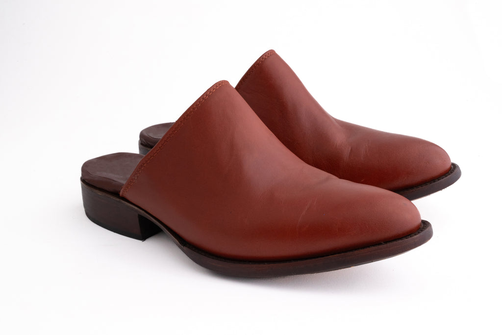 Palenque: Burgundy Leather Mules